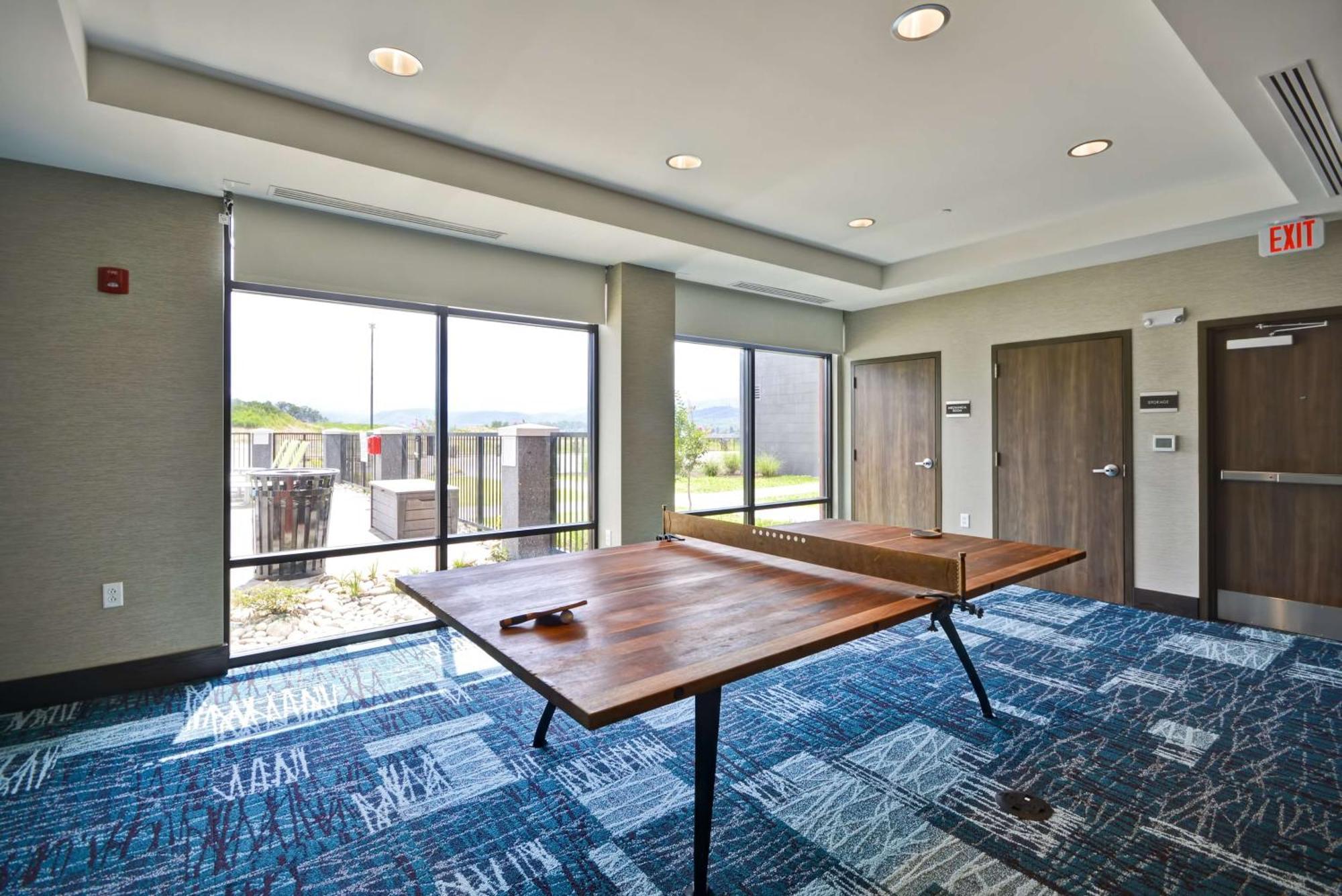 Home2 Suites By Hilton Pigeon Forge Εξωτερικό φωτογραφία